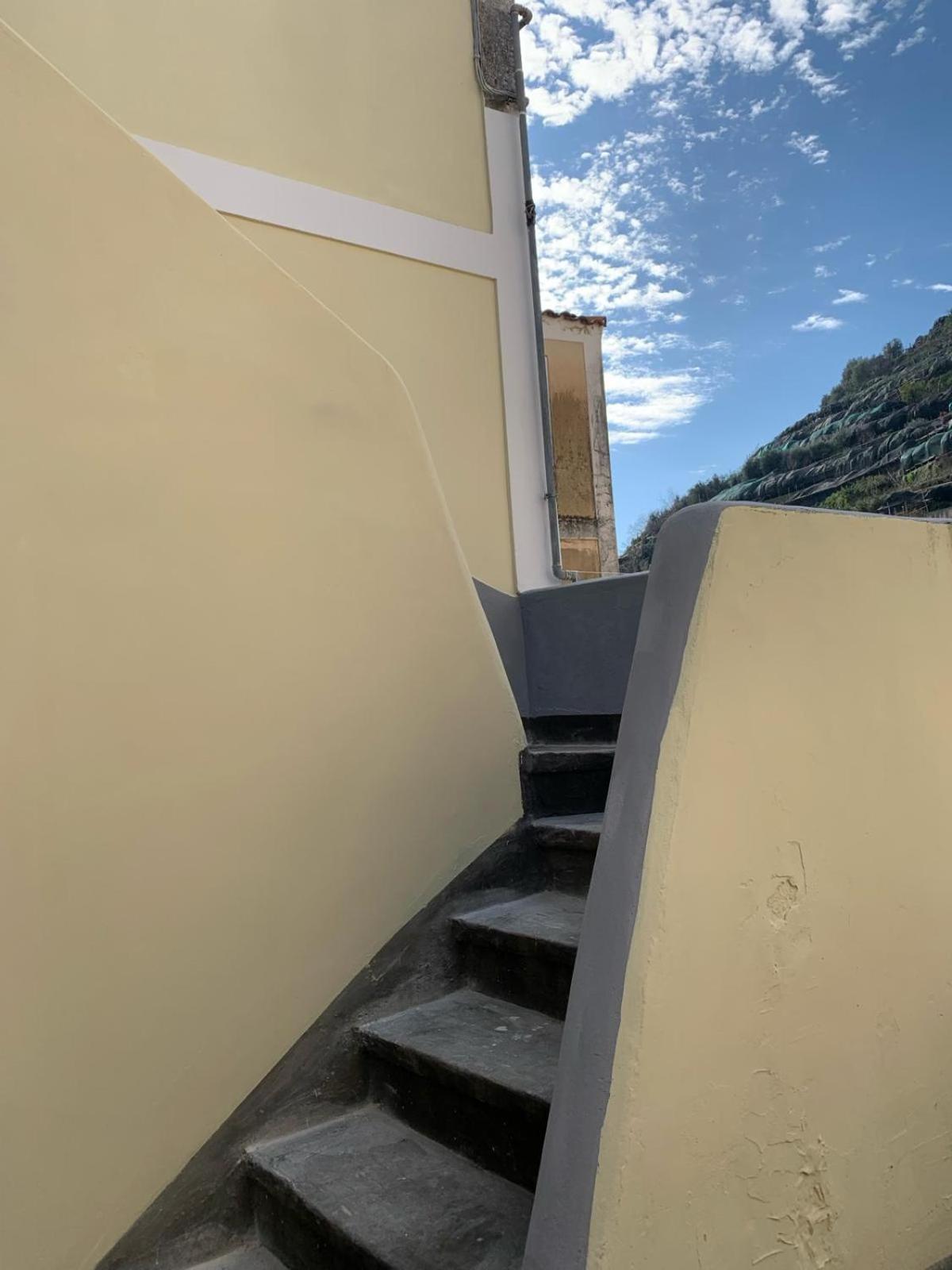 דירות מינורי La Casa Sul Monte מראה חיצוני תמונה